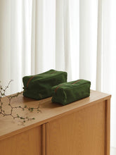 Load image into Gallery viewer, Marlo Contrast Wash Bag| Spirulina/Masala
